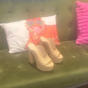 Jessica Simpson Cream Platform Heels